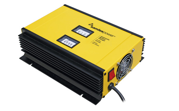 SamlexAmerica SEC-2440UL 40 Amp 24V Fully Automatic Three-Stage Battery Charger